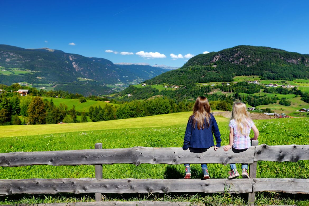 Luxusurlaub mit Familie in Südtirol: Warum Betreuung, Freiraum und Komfort zusammenpassen müssen